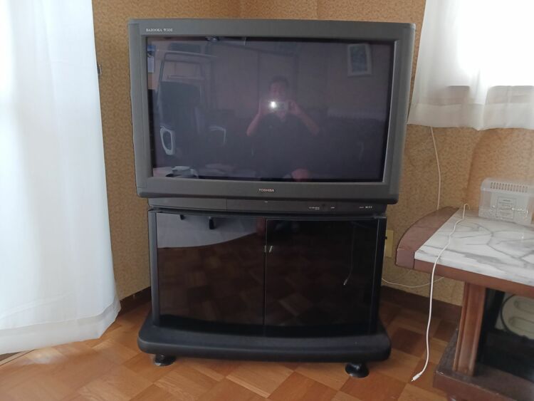 商品名ブラウン管テレビ　東芝BAZOOKAWIDE　（家電）の商品画像 - 査定依頼日：2025年9月8日 - 最高査定価格：3,000円