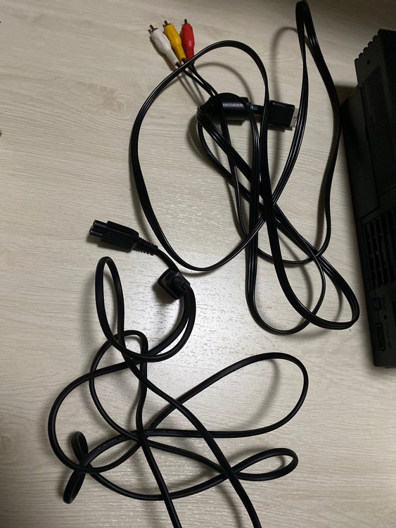 PlayStation2（ゲーム機本体・ゲームソフト）の商品画像 - 査定依頼日：2022年12月22日 - 最高査定価格：1,000円