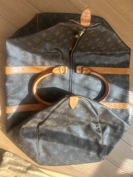 ボストンバック（ブランドバッグ）の商品画像 - 査定依頼日：2025年2月8日 - 最高査定価格：85,000円