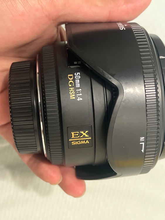 SIGMA 50mm（カメラ）の商品画像 - 査定依頼日：2025年10月10日 - 最高査定価格：10,000円