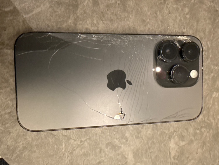 iPhone 14 Pro 256GB docomo（スマホ）の商品画像 - 査定依頼日：2026年3月27日 - 最高査定価格：42,000円