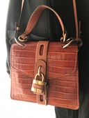 クロエバック（ブランドバッグ）の商品画像 - 査定依頼日：2026年3月2日 - 最高査定価格：30,000円