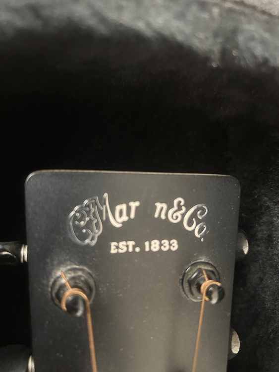 Martin & Co. Graphite II Grand Concert （ピアノ・楽器・PA機材）の商品画像 - 査定依頼日：2026年2月2日 - 最高査定価格：80,000円