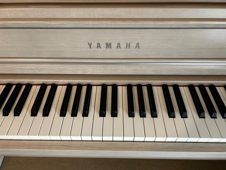 CLP-745（ピアノ・楽器・PA機材）の商品画像 - 査定依頼日：2026年2月22日 - 最高査定価格：5,000円