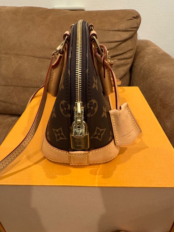 ルイヴィトン アルマ （ブランドバッグ）の商品画像 - 査定依頼日：2025年7月23日 - 最高査定価格：180,000円