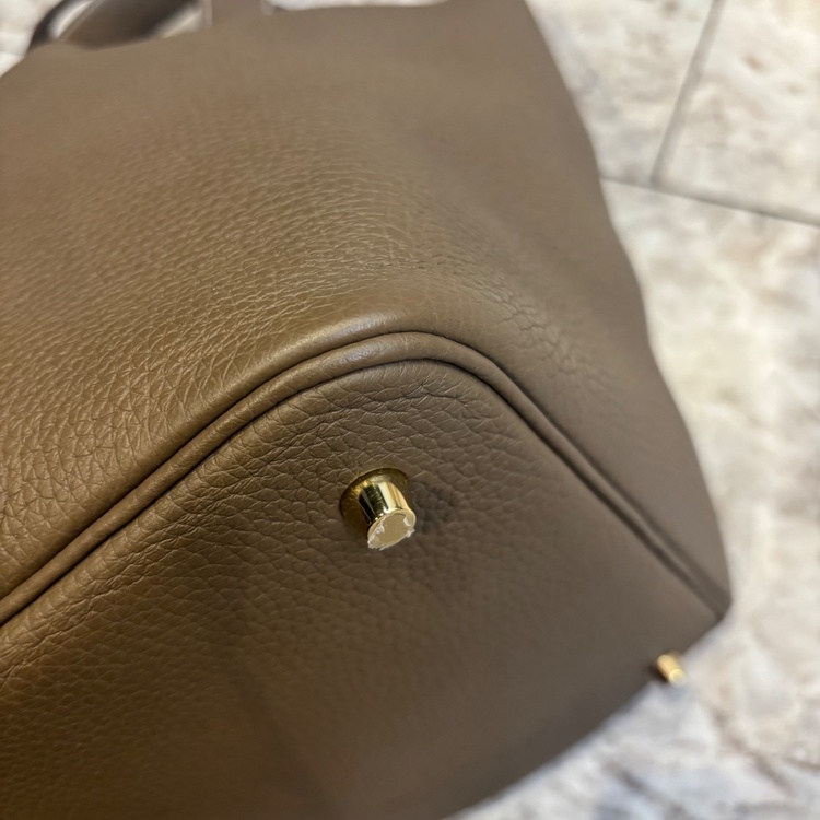 ピコタン（ブランドバッグ）の商品画像 - 査定依頼日：2026年3月19日 - 最高査定価格：490,000円