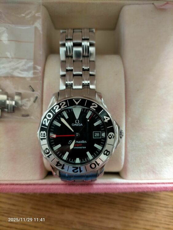 オメガ シーマスター GMT2534（高級時計）の商品画像 - 査定依頼日：2025年11月29日 - 最高査定価格：320,000円