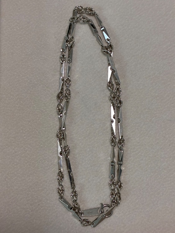 プラチナネックレス（金・貴金属）の商品画像 - 査定依頼日：2026年3月21日 - 最高査定価格：170,000円