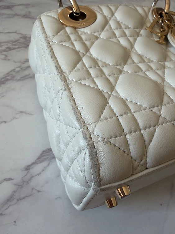 Lady Dior ミニ（ブランドバッグ）の商品画像 - 査定依頼日：2026年10月19日 - 最高査定価格：130,000円