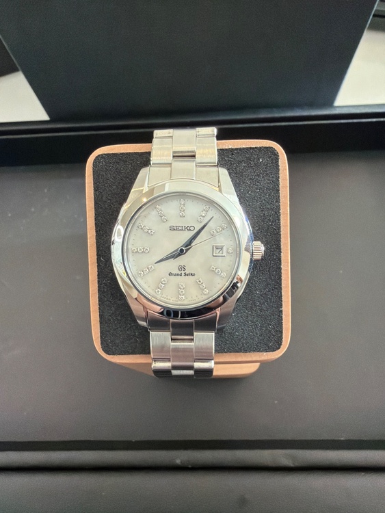 STGF069（高級時計）の商品画像 - 査定依頼日：2026年2月10日 - 最高査定価格：120,000円