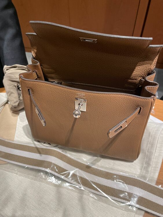 エルメス ケリー （ブランドバッグ）の商品画像 - 査定依頼日：2025年8月17日 - 最高査定価格：2,900,000円