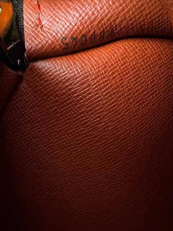 パピヨン30（ブランドバッグ）の商品画像 - 査定依頼日：2025年3月22日 - 最高査定価格：63,000円