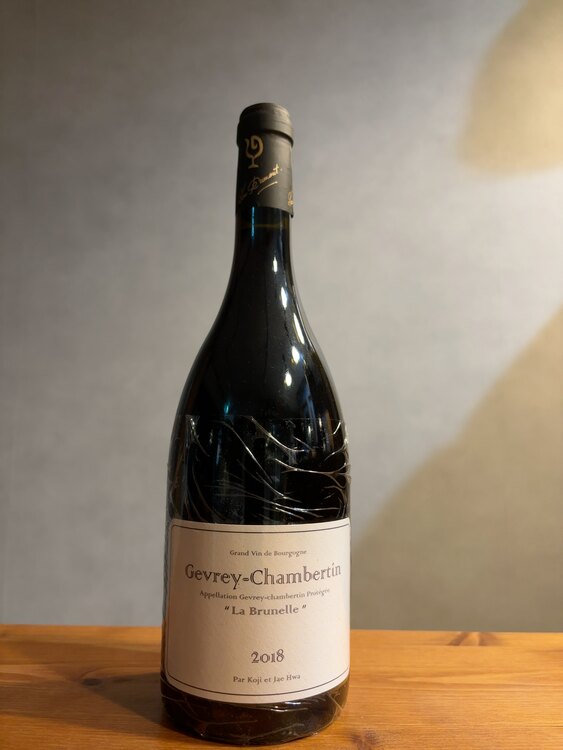 ドメーヌ・ルー・デュモン ジュヴレ・シャンベルタン ラ・ブリュネル [2018]（お酒）の商品画像 - 査定依頼日：2025年4月3日 - 最高査定価格：484,500円