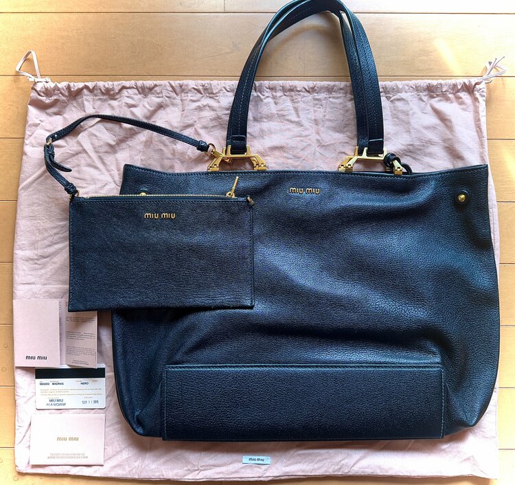 ミュウミュウ  （ブランドバッグ）の商品画像 - 査定依頼日：2026年1月19日 - 最高査定価格：58,000円