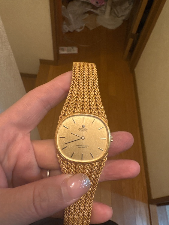 その他 その他 ユニバーサルジュネーヴゴールデンシャドウえ（高級時計）の商品画像 - 査定依頼日：2025年12月12日 - 最高査定価格：1,350,000円