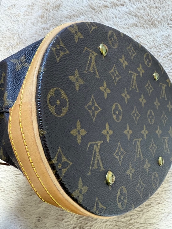 ルイヴィトン モノグラム （ブランドバッグ）の商品画像 - 査定依頼日：2026年1月4日 - 最高査定価格：70,000円