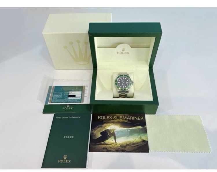 ロレックス　サブマリーナ　グリーン（高級時計）の商品画像 - 査定依頼日：2026年4月22日 - 最高査定価格：2,250,000円