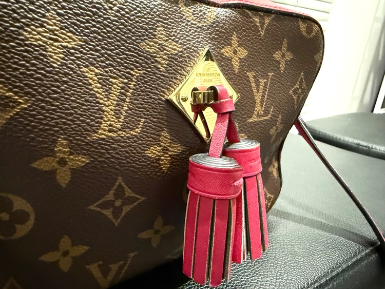 サントンジュ（ブランドバッグ）の商品画像 - 査定依頼日：2025年12月19日 - 最高査定価格：120,000円