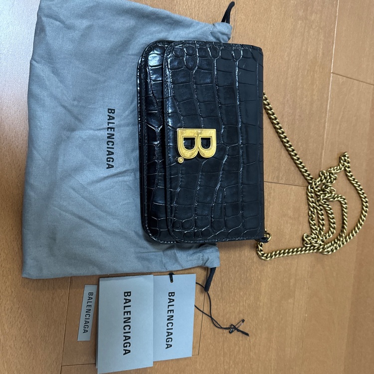 バレンシアガ  （ブランドバッグ）の商品画像 - 査定依頼日：2025年10月9日 - 最高査定価格：50,000円