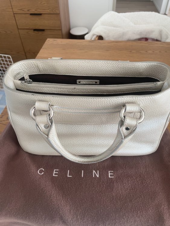 バック（ブランドバッグ）の商品画像 - 査定依頼日：2025年12月5日 - 最高査定価格：30,000円