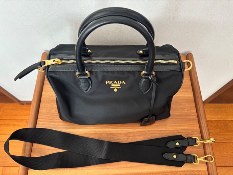 PRADAミニボストン（ブランドバッグ）の商品画像 - 査定依頼日：2026年3月29日 - 最高査定価格：100,000円