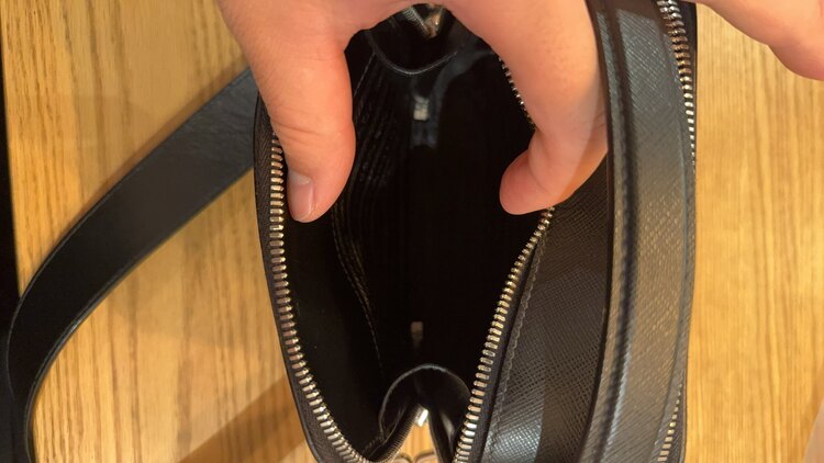 プラダ  （ブランドバッグ）の商品画像 - 査定依頼日：2025年4月23日 - 最高査定価格：100,000円