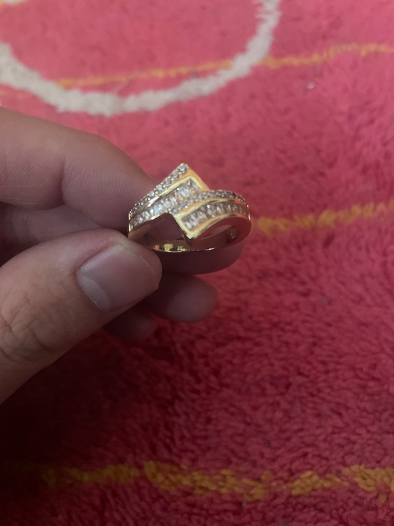 メレダイヤのデザインリング（金・貴金属）の商品画像 - 査定依頼日：2026年1月9日 - 最高査定価格：250,000円