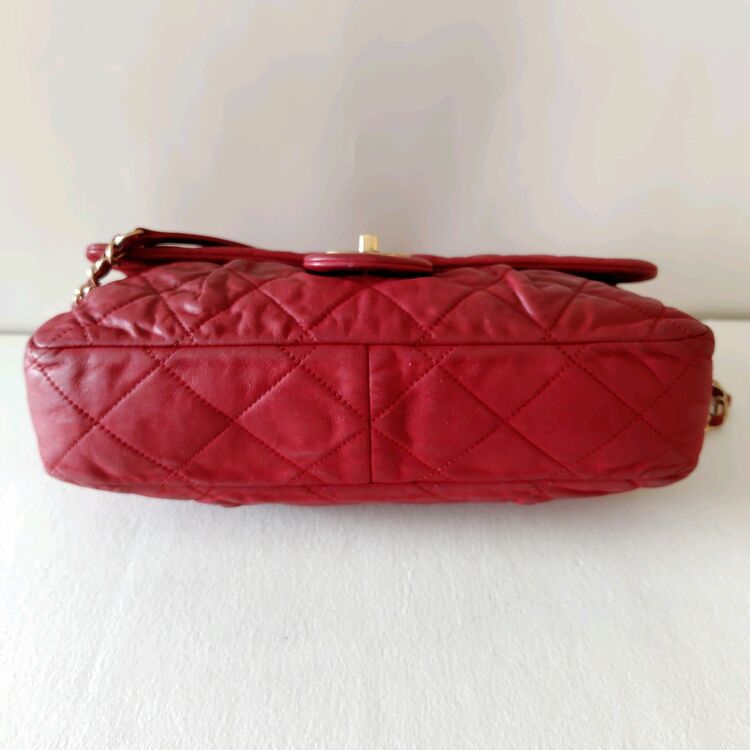 マトラッセ　ショルダーバッグ　スパークルレザー（ブランドバッグ）の商品画像 - 査定依頼日：2025年9月14日 - 最高査定価格：200,000円