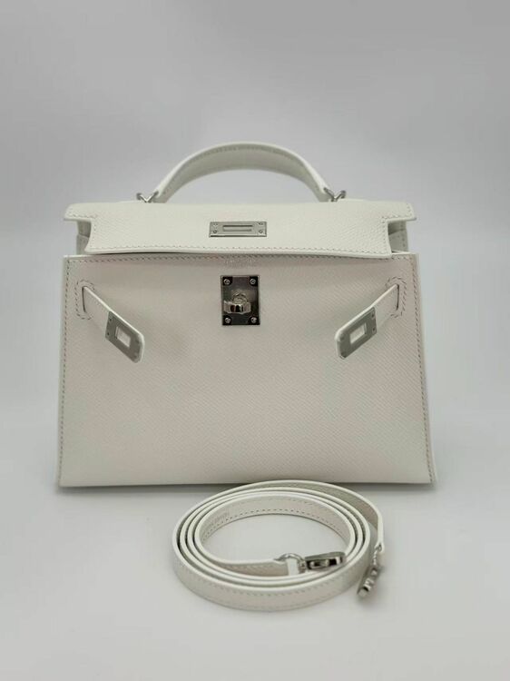 エルメス ケリーミニ2代 ナタ シルバー金具（ブランドバッグ）の商品画像 - 査定依頼日：2025年10月15日 - 最高査定価格：2,950,000円