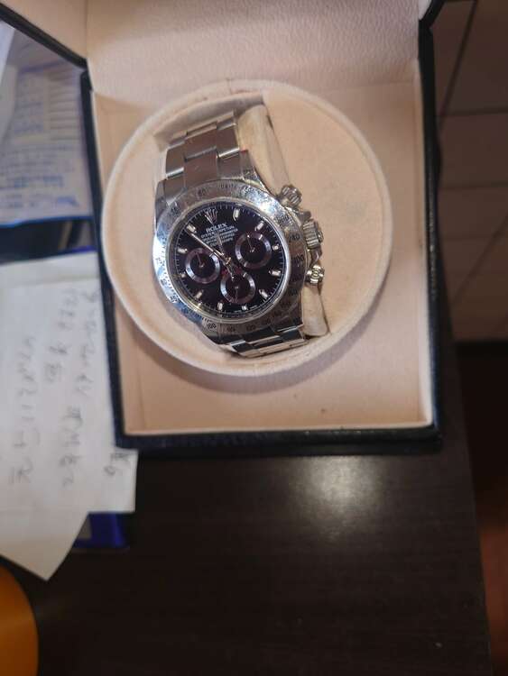 ロレックス デイトナ 116520（高級時計）の商品画像 - 査定依頼日：2025年2月3日 - 最高査定価格：3,250,000円