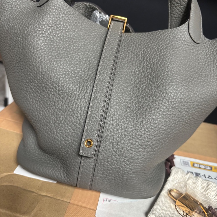 ピコタンmm グリメイヤー（ブランドバッグ）の商品画像 - 査定依頼日：2025年10月31日 - 最高査定価格：460,000円