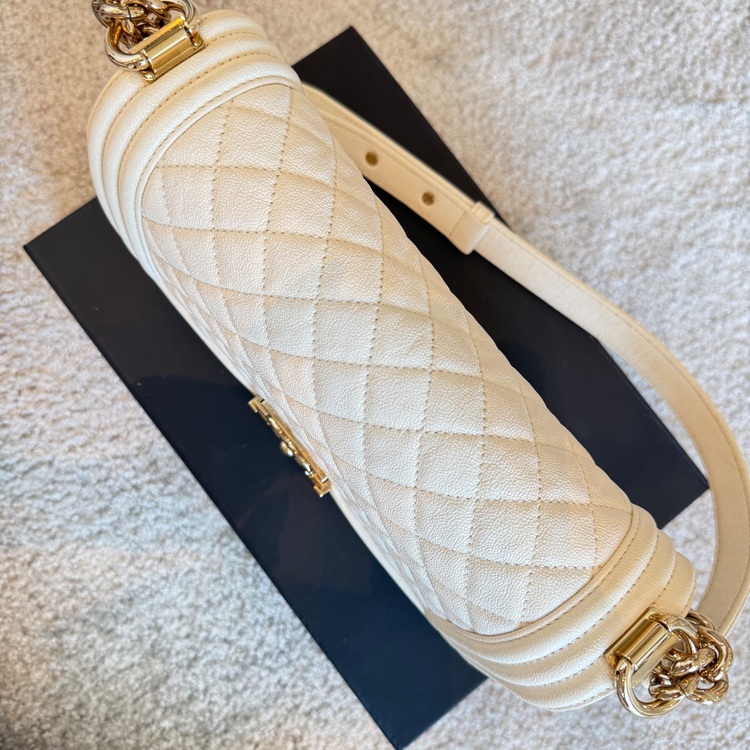 シャネル ボーイシャネル （ブランドバッグ）の商品画像 - 査定依頼日：2025年8月21日 - 最高査定価格：320,000円