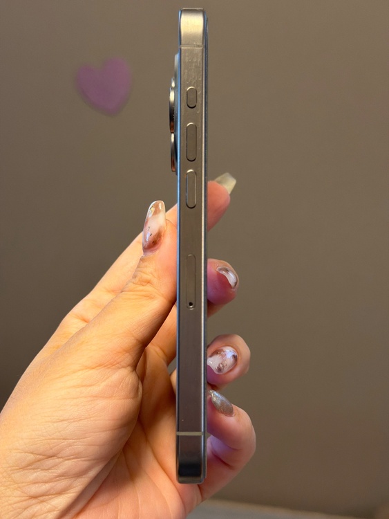 iPhone iPhone 15 Pro 256GB SIMフリー（スマホ）の商品画像 - 査定依頼日：2026年9月27日 - 最高査定価格：92,000円