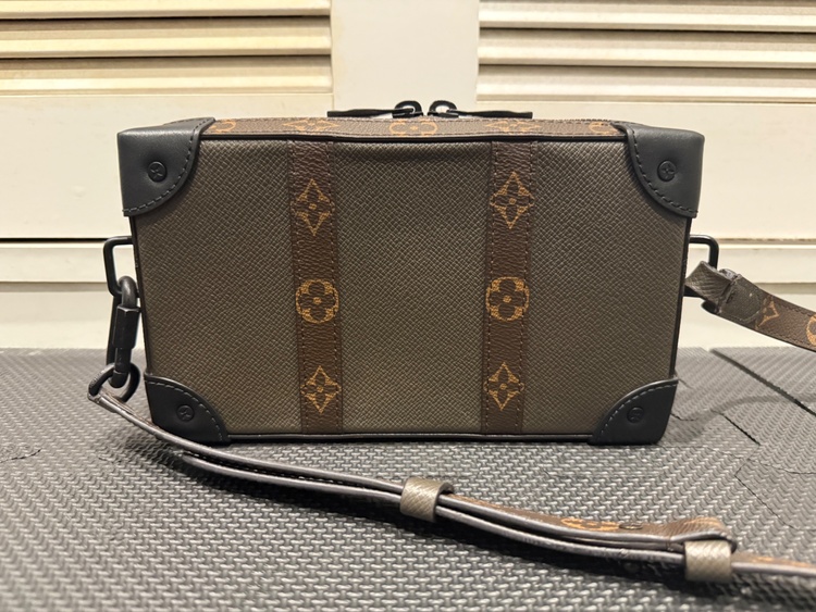 モノグラム✖️タイガ　ソフトトランク・ウォレット（ブランドバッグ）の商品画像 - 査定依頼日：2026年9月22日 - 最高査定価格：190,000円