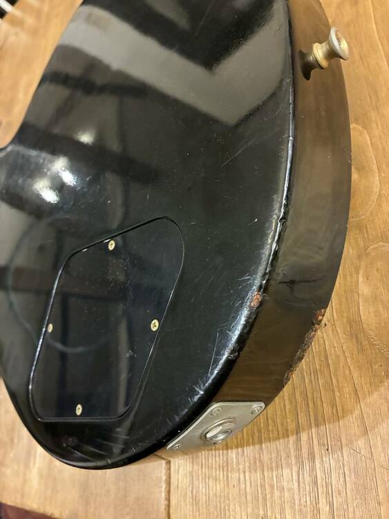 Les Paul Studio（ピアノ・楽器・PA機材）の商品画像 - 査定依頼日：2026年2月19日 - 最高査定価格：30,000円