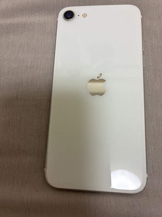 iPhoneSE第二世代（スマホ）の商品画像 - 査定依頼日：2026年9月22日 - 最高査定価格：11,000円