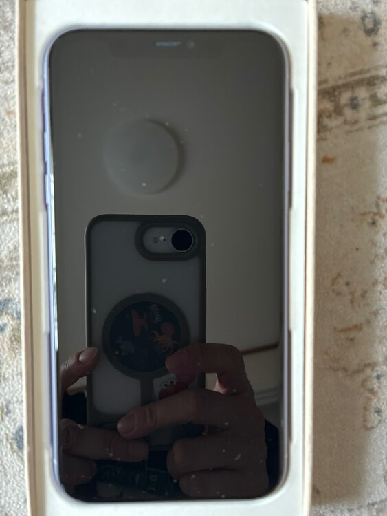 iPhone11 256GB Softbank（スマホ）の商品画像 - 査定依頼日：2025年4月25日 - 最高査定価格：27,000円