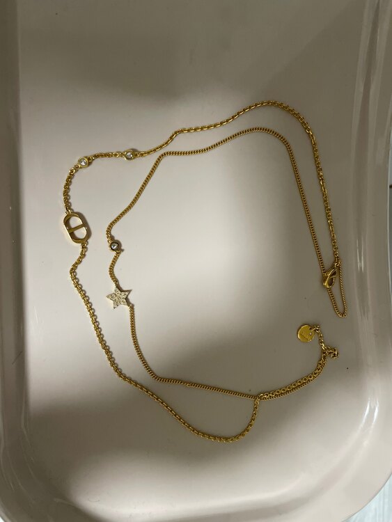 ディオール  （ブランドバッグ）の商品画像 - 査定依頼日：2025年3月25日 - 最高査定価格：17,000円