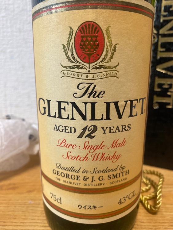 ウイスキー グレンリベット 12年 赤アザミ 750ml 43% （お酒）の商品画像 - 査定依頼日：2026年1月7日 - 最高査定価格：15,000円