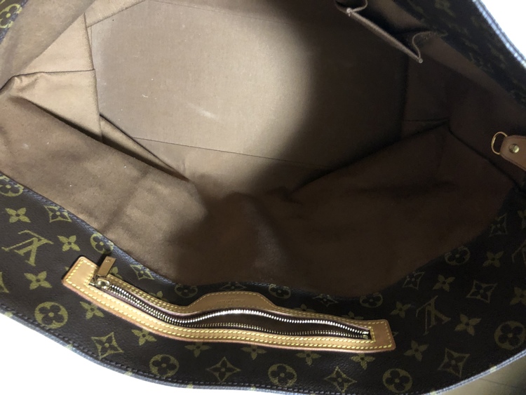 ルイ・ヴィトン モノグラム カバ・アルト（ブランドバッグ）の商品画像 - 査定依頼日：2022年8月28日 - 最高査定価格：60,000円