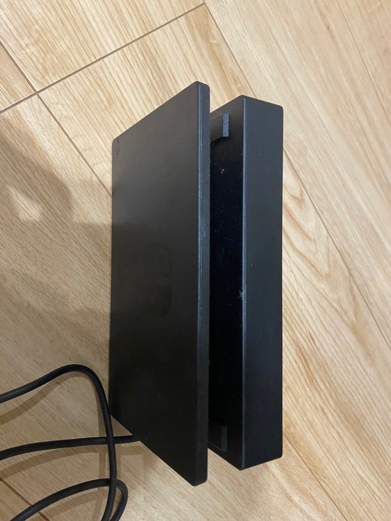 任天堂　SWITCH （ゲーム機本体・ゲームソフト）の商品画像 - 査定依頼日：2023年11月12日 - 最高査定価格：13,000円