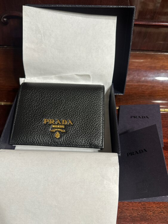 プラダ  （ブランドバッグ）の商品画像 - 査定依頼日：2025年1月16日 - 最高査定価格：22,000円