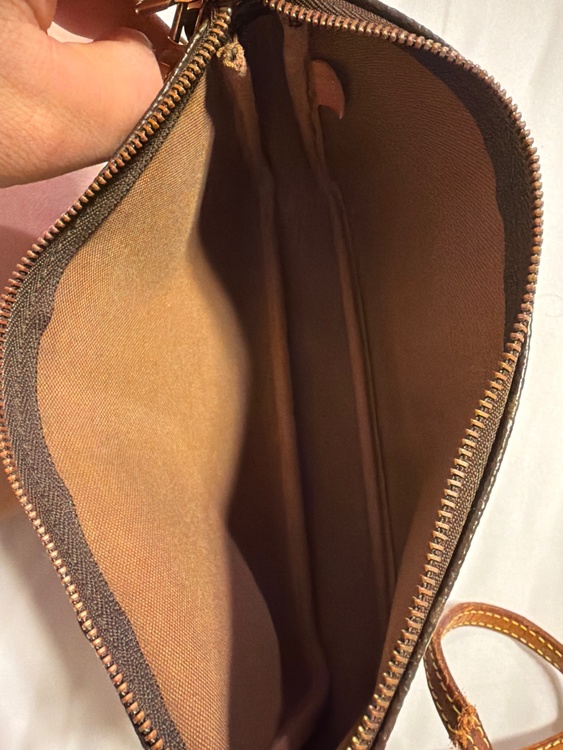 ルイヴィトン ルイヴィトン(その他) （ブランドバッグ）の商品画像 - 査定依頼日：2026年3月23日 - 最高査定価格：30,000円