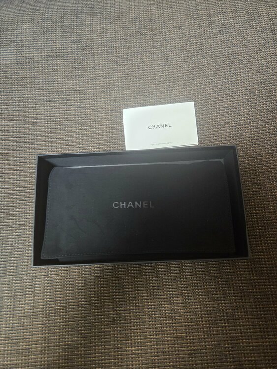 長財布（ブランド財布・小物）の商品画像 - 査定依頼日：2026年2月19日 - 最高査定価格：23,000円