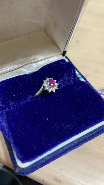 ルビーのリング（金・貴金属）の商品画像 - 査定依頼日：2025年3月18日 - 最高査定価格：20,000円