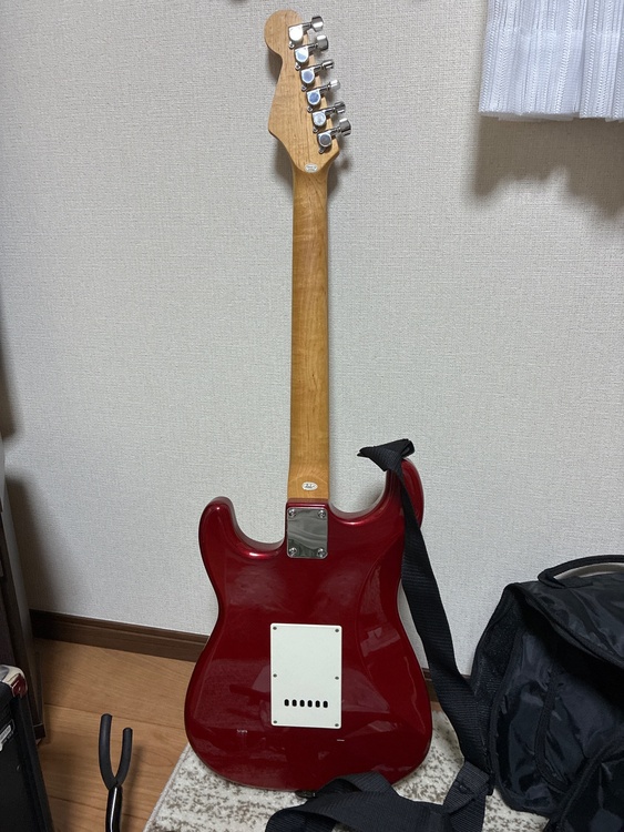ELECTRIC GUITAR&BASS PHOTO GENIC（ピアノ・楽器・PA機材）の商品画像 - 査定依頼日：2026年9月30日 - 最高査定価格：2,500円