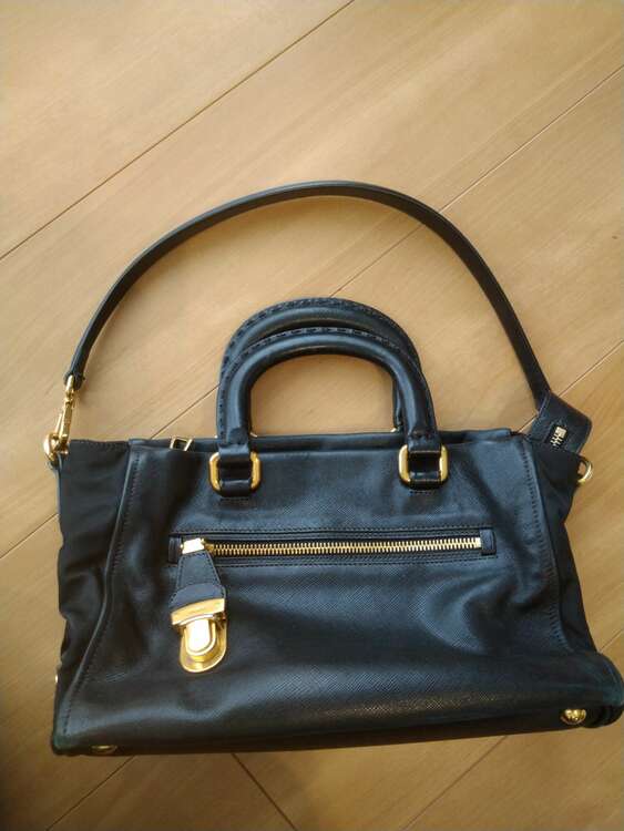 BN1822 SAFFIANO＋TESSUT（ブランドバッグ）の商品画像 - 査定依頼日：2025年5月27日 - 最高査定価格：30,000円