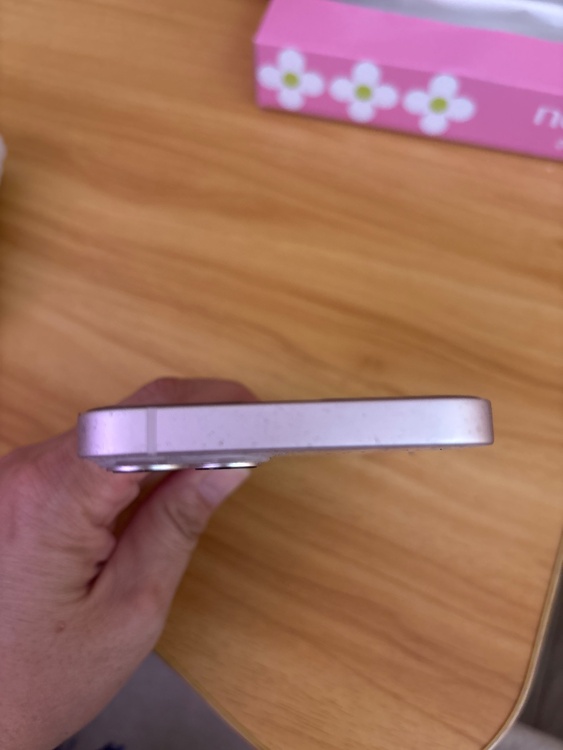 iPhone iPhone 13 128GB SIMフリー（スマホ）の商品画像 - 査定依頼日：2026年7月17日 - 最高査定価格：36,500円