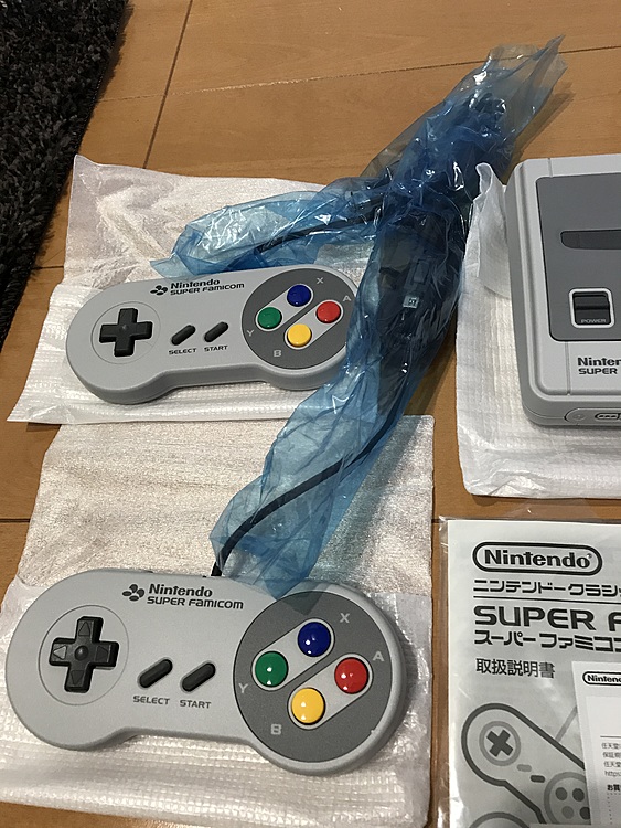 ニンテンドークラシックミニ スーパーファミコン（ゲーム機本体・ゲームソフト）の商品画像 - 査定依頼日：2019年12月29日 - 最高査定価格：3,300円