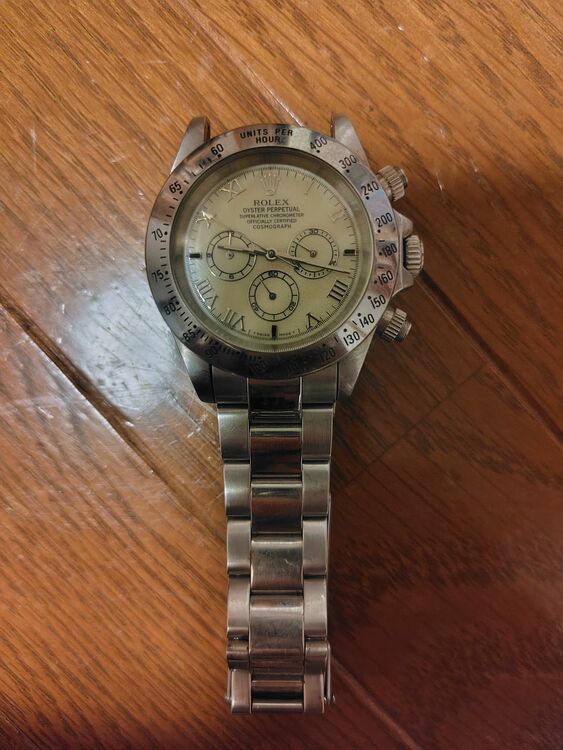 ロレックス デイトナ （高級時計）の商品画像 - 査定依頼日：2025年9月11日 - 最高査定価格：1,000円